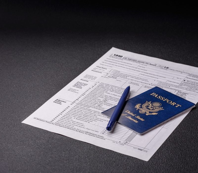 Fill out US tax form 1040 for verification and refund. Tax reporting of US citizens